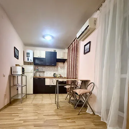 Studio-Apartment Near Ocean Plaza Kyiv Exterior photo