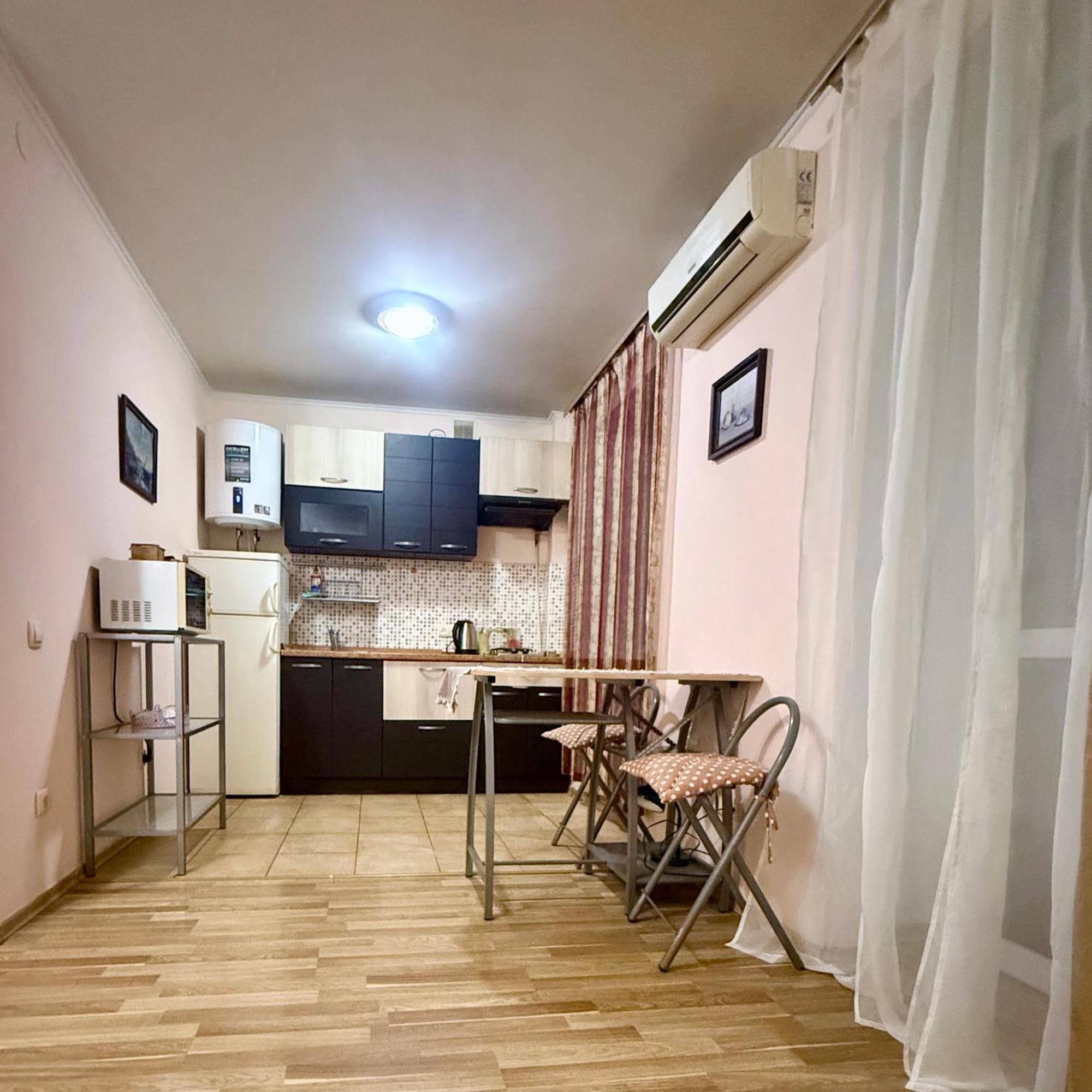 Studio-apartment Near Ocean Plaza 公寓